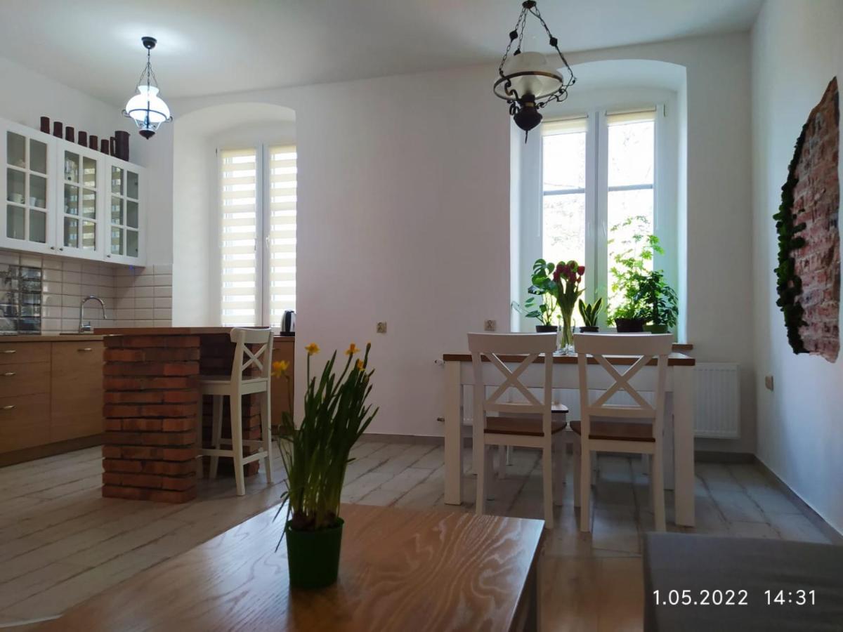 Apartament Przy Zamku Pszczyna Exterior photo