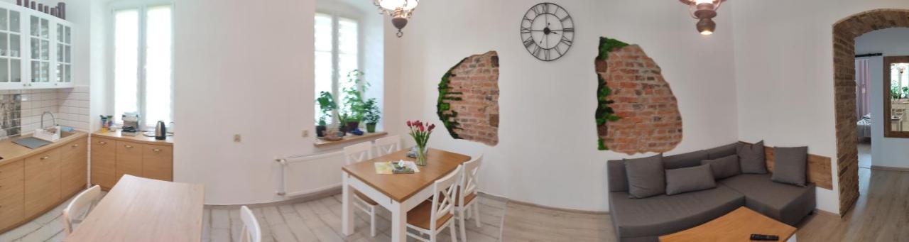 Apartament Przy Zamku Pszczyna Exterior photo
